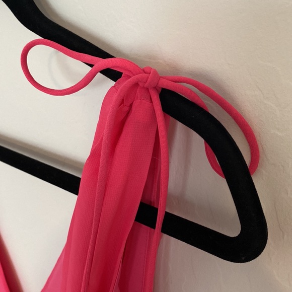 Lucy in The Sky Skater Mini Dress with Plunging V-neckline Size XS Style: L55077 - Picture 10 of 11